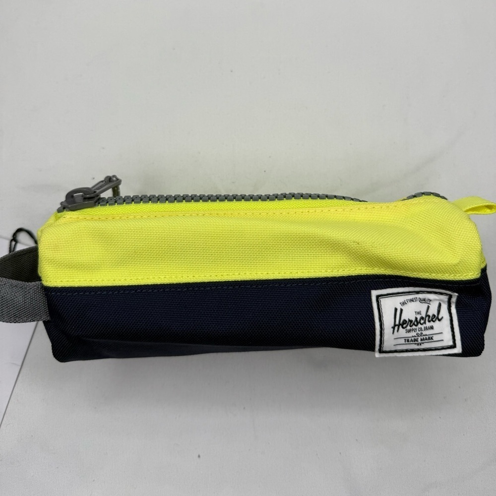Herschel Peacoat Highlight Mid Grey Crosshatch Settlement Case